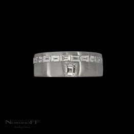 Asscher Cut Diamond Wedding RIng